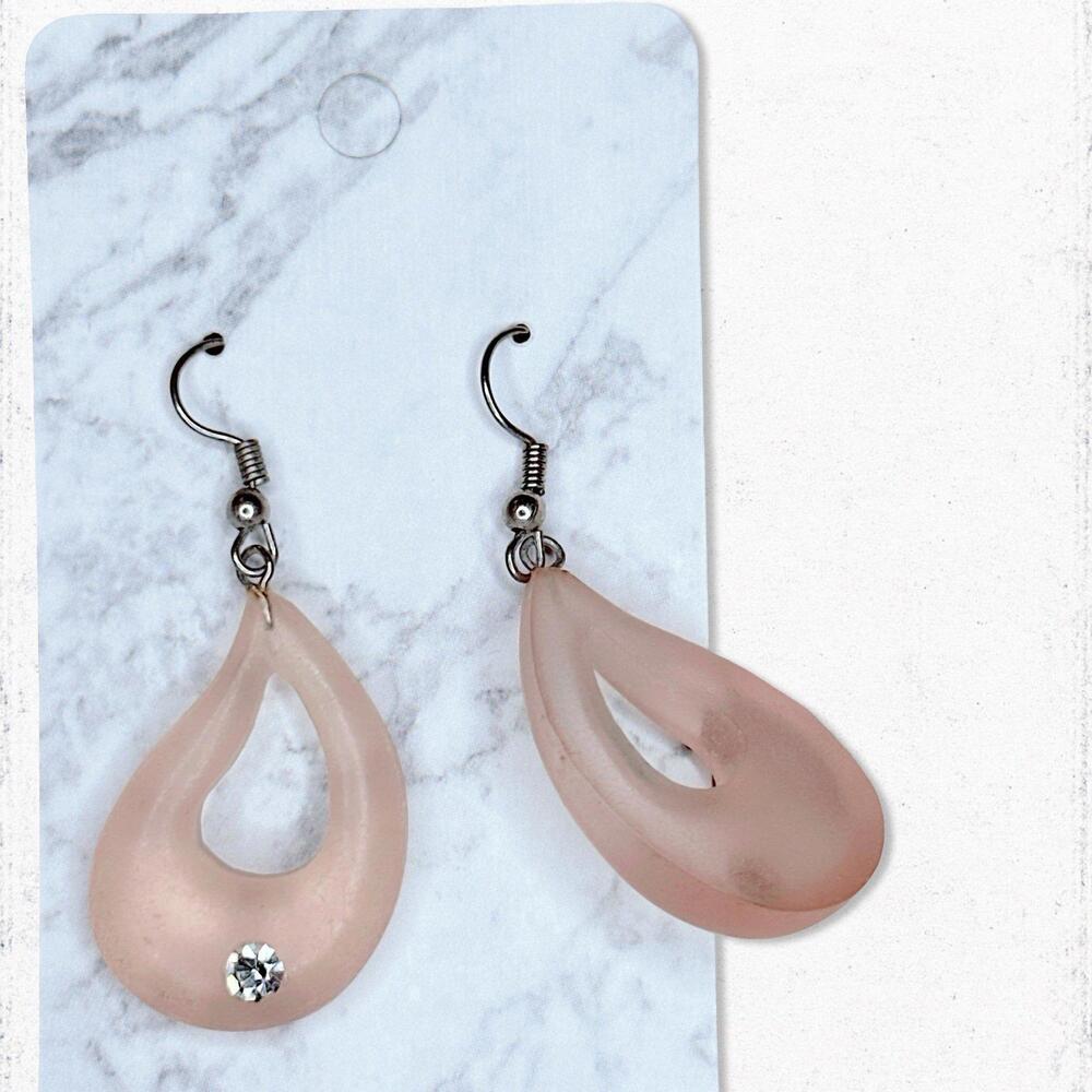 7064. Pink Blush Plastic Earrings